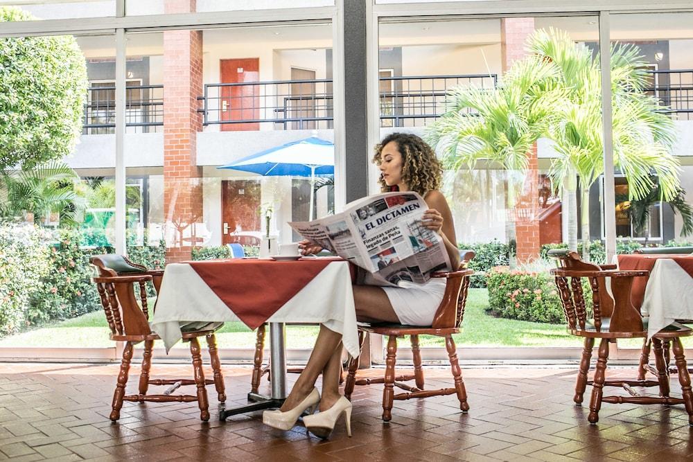 Hotel Jaragua Boca del Río Kültér fotó